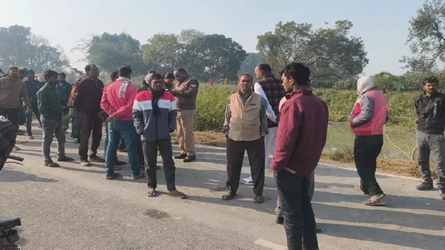 प्रयागराज: युवती की हत्या कर फेंकी गई लाश मिलने से इलाके में फैली हुई